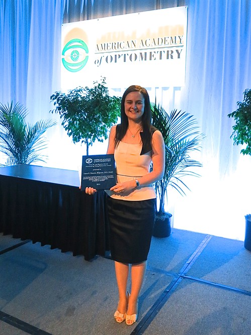 Dr Laura Downie with her award